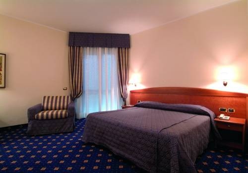 Imagen de la habitación del Hotel Rossi, San Marino. Foto 14