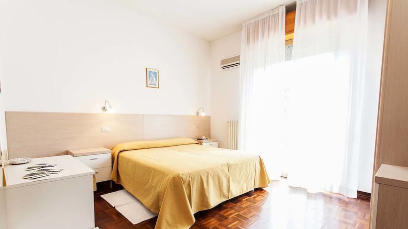 Imagen de la habitación del Hotel Rossini, Salsomaggiore Terme. Foto 15