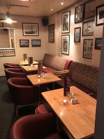 Imagen del bar/restaurante del Hotel Rosslare. Foto 3