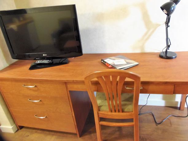 Imagen de la habitación del Hotel Rosslyn Inn And Suites. Foto 12