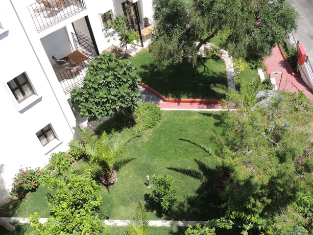 Imagen de los exteriores del Hotel Rosso Verde Hotel. Foto 8