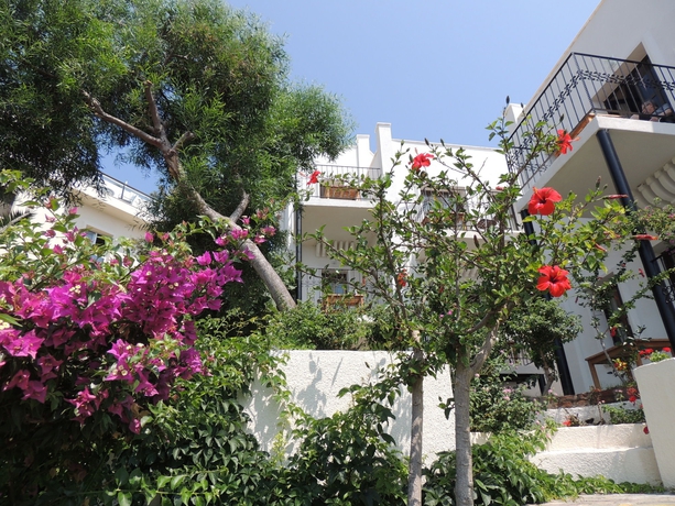 Imagen de los exteriores del Hotel Rosso Verde Hotel. Foto 9