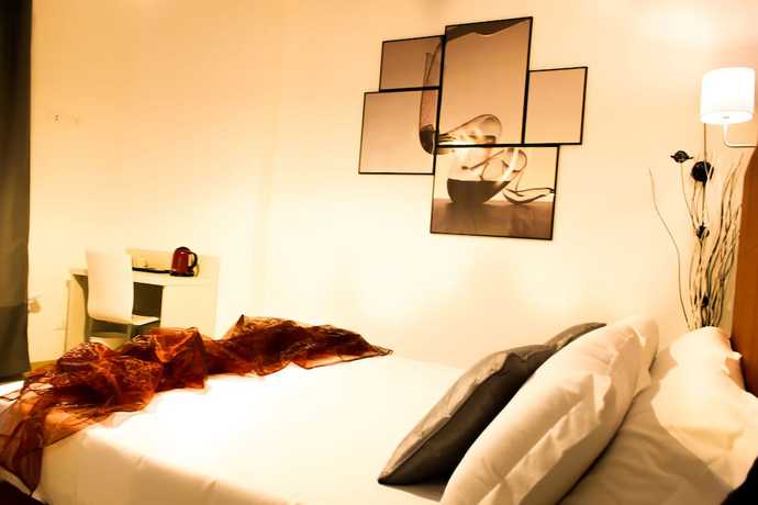 Imagen de la habitación del Hotel RossoVino Como. Foto 4