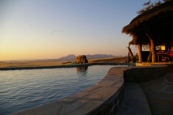 Imagen de los exteriores del Hotel Rostock Ritz Desert Lodge. Foto 8