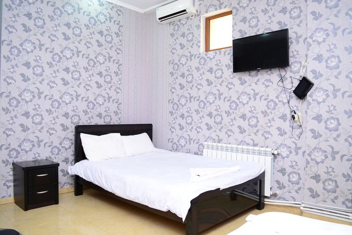 Imagen de la habitación del Hotel Rostus. Foto 14