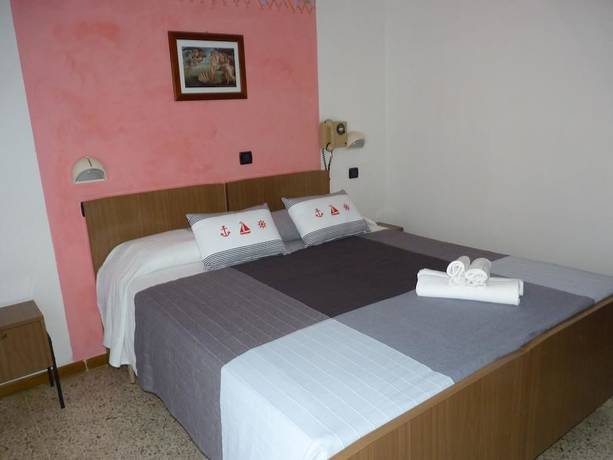 Imagen de la habitación del Hotel Rosy, Bellaria-Igea Marina. Foto 3