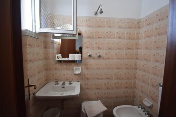 Imagen de la habitación del Hotel Rosy, Bellaria-Igea Marina. Foto 5