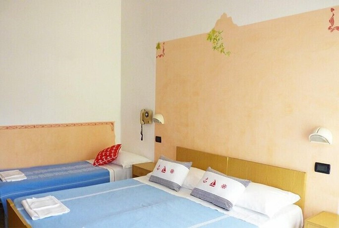 Imagen de la habitación del Hotel Rosy, Bellaria-Igea Marina. Foto 6