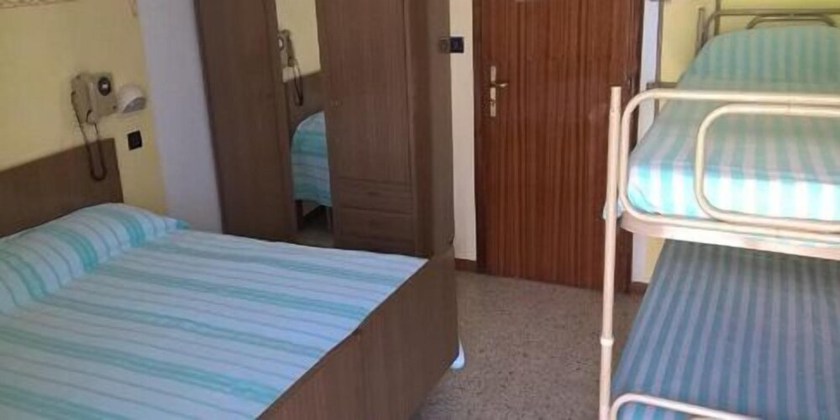 Imagen de la habitación del Hotel Rosy, Bellaria-Igea Marina. Foto 8
