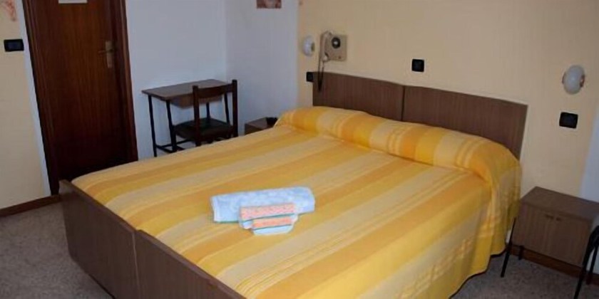 Imagen de la habitación del Hotel Rosy, Bellaria-Igea Marina. Foto 14
