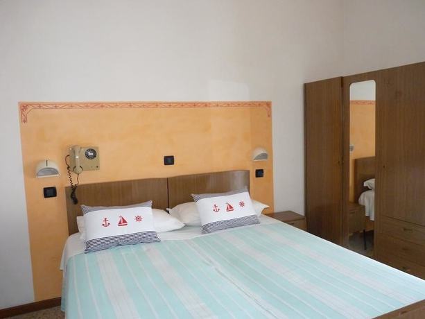 Imagen de la habitación del Hotel Rosy, Bellaria-Igea Marina. Foto 16