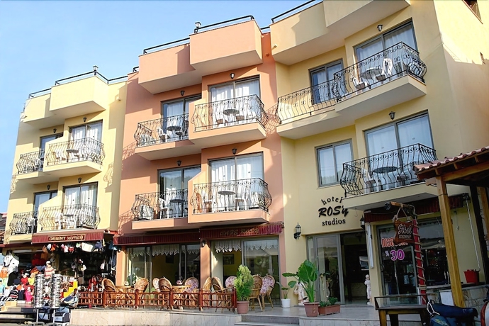 Imagen general del Hotel Rosy Suites. Foto 3