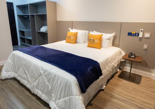 Imagen de la habitación del Hotel Rota 44. Foto 18