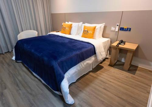 Imagen de la habitación del Hotel Rota 44. Foto 19