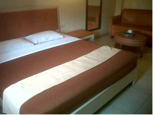 Imagen general del Hotel Rota. Foto 1