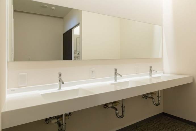 Imagen de los interiores del Hotel Rota Hostel. Foto 15