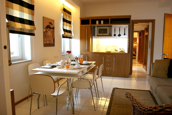 Imagen de la habitación del Hotel Rota Suites. Foto 7