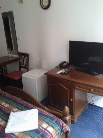 Imagen de la habitación del Hotel Rotasar. Foto 3