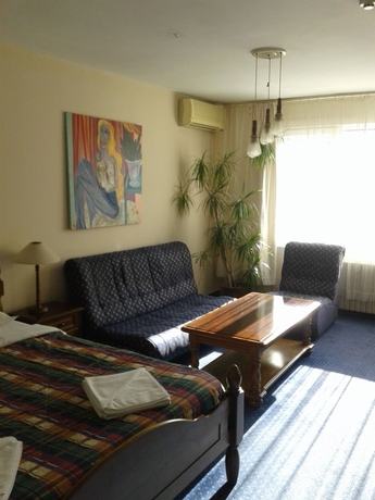 Imagen de la habitación del Hotel Rotasar. Foto 7