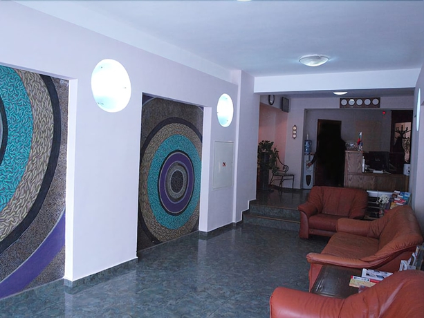 Imagen de los interiores del Hotel Rotasar. Foto 19