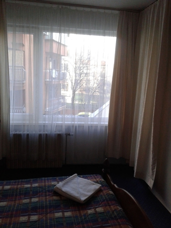 Imagen de la habitación del Hotel Rotasar. Foto 17