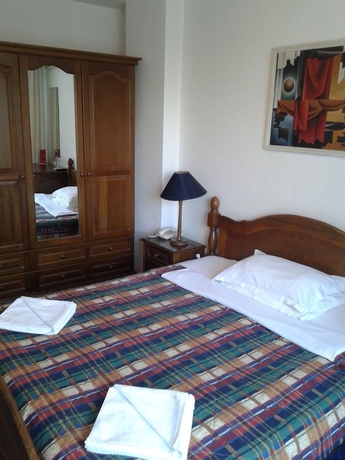 Imagen de la habitación del Hotel Rotasar. Foto 18