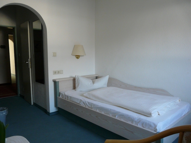 Imagen de la habitación del Hotel Roter Hahn - Bed and Breakfast. Foto 6