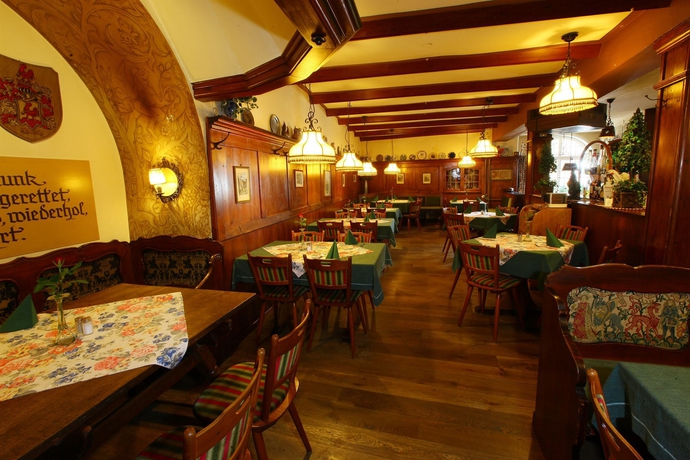 Imagen del bar/restaurante del Hotel Roter Hahn. Foto 3