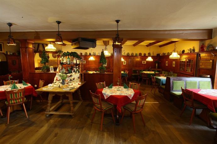 Imagen del bar/restaurante del Hotel Roter Hahn. Foto 5