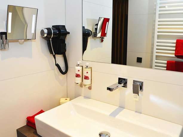 Imagen de la habitación del Hotel Rotes Einhorn. Foto 3