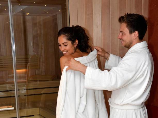 Imagen de la piscina del Hotel Rotes Einhorn. Foto 18