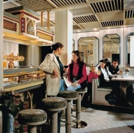 Imagen del bar/restaurante del Hotel Rothenburger Hof, Dresde. Foto 4