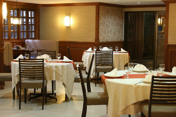 Imagen del bar/restaurante del Hotel Rothman. Foto 2