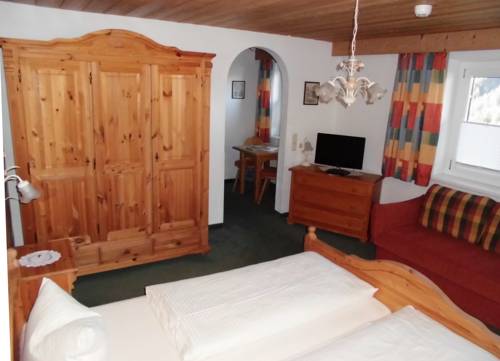 Imagen de la habitación del Hotel Rotlechhof. Foto 12