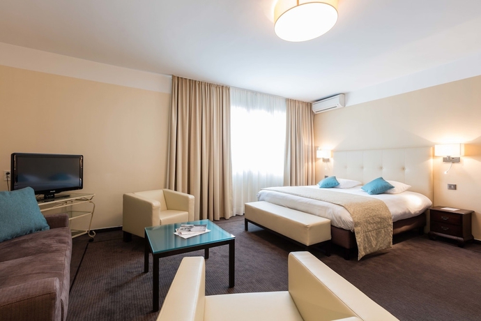 Imagen de la habitación del Hotel Rotonde. Foto 3