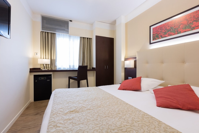 Imagen de la habitación del Hotel Rotonde. Foto 15