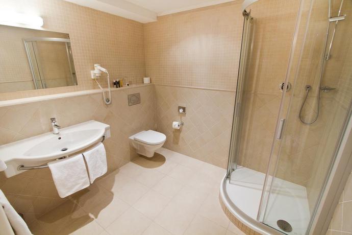 Imagen general del Hotel Rott. Foto 3