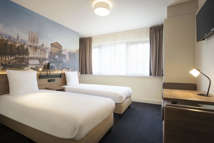 Imagen de la habitación del Hotel Rotterdam Teleport. Foto 11