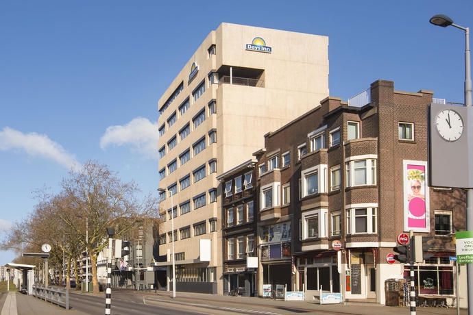 Imagen de los exteriores del Hotel Rotterdam Teleport. Foto 21