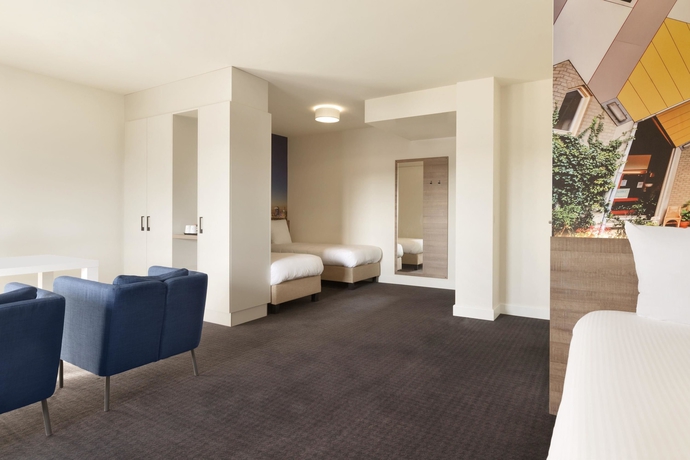Imagen de la habitación del Hotel Rotterdam Teleport. Foto 19