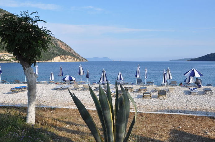 Imagen de los exteriores del Hotel Rouda Bay. Foto 14