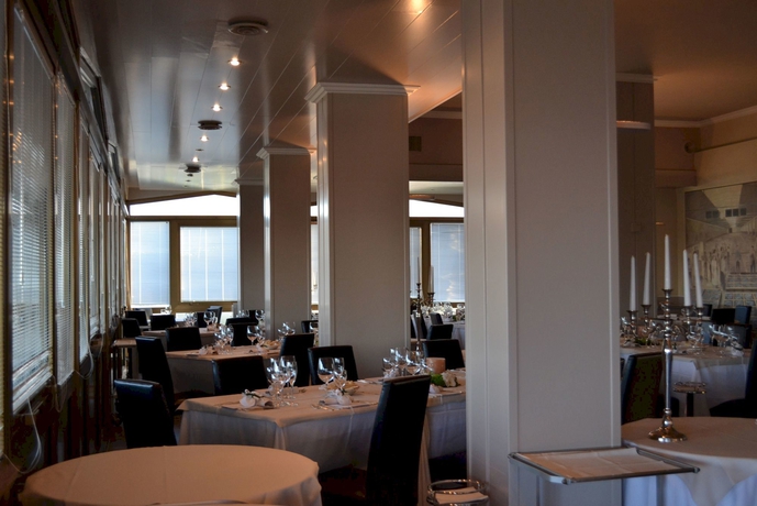 Imagen del bar/restaurante del Hotel Rouge International. Foto 5