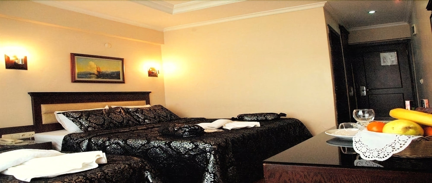 Imagen de la habitación del Hotel Rougenoire. Foto 4