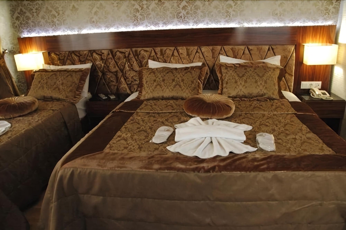 Imagen de la habitación del Hotel Rougenoire. Foto 5