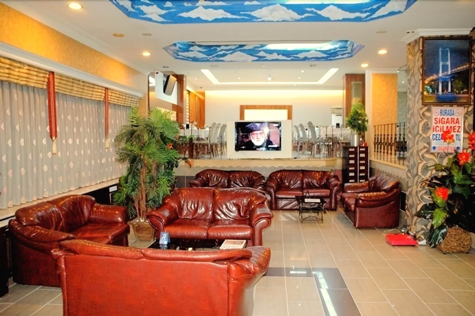 Imagen de los interiores del Hotel Rougenoire. Foto 18