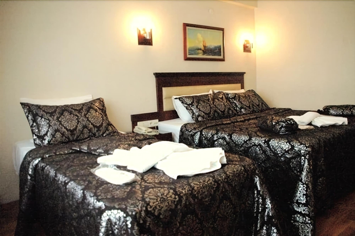 Imagen de la habitación del Hotel Rougenoire. Foto 9