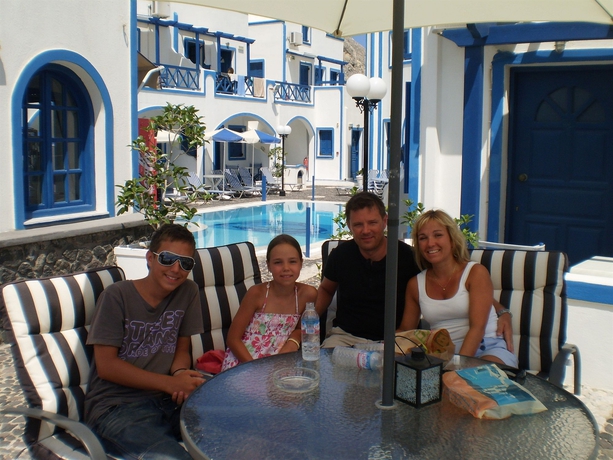 Imagen de los exteriores del Hotel Roula Villa. Foto 7