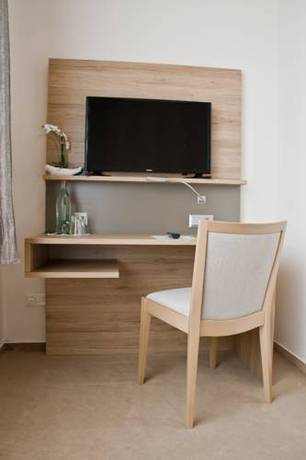 Imagen de la habitación del Hotel R&ouml;merbad. Foto 6