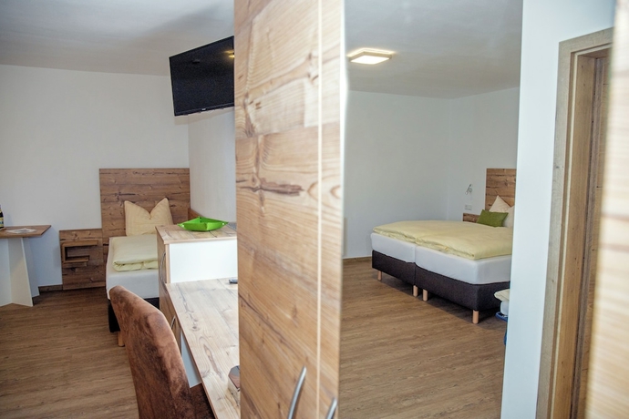 Imagen de la habitación del Hotel R&ouml;mercastell Wirtshaus and. Foto 10