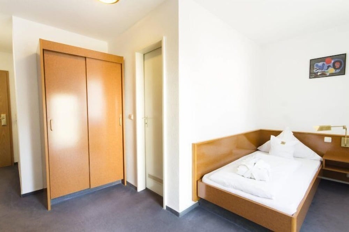 Imagen de la habitación del Hotel R&ouml;merstein. Foto 3